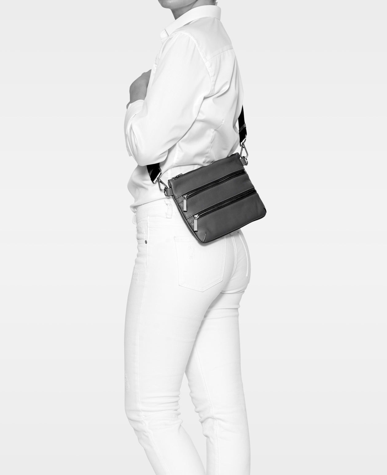 DECADENT COPENHAGEN JADE belt bag Bältesväskor Croco Black