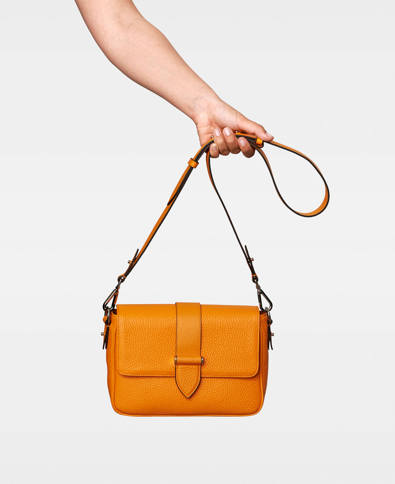 DECADENT COPENHAGEN NICKY crossbody bag Crossbody-väskor Apricot Orange