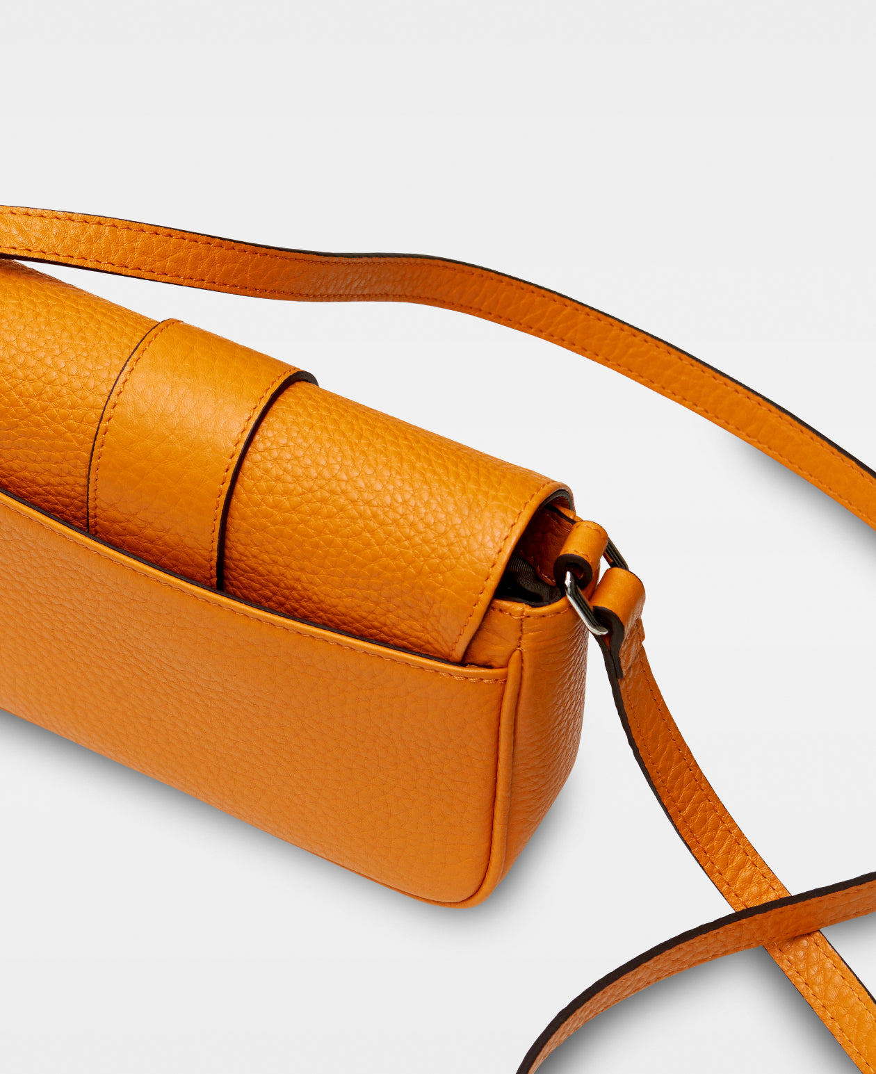 DECADENT COPENHAGEN APRIL small crossbody bag Crossbody-väskor Apricot Orange