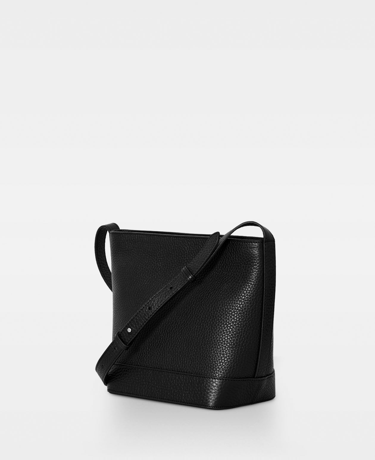 DECADENT COPENHAGEN EDITH Small Bucket Bag Crossbody-väskor Black