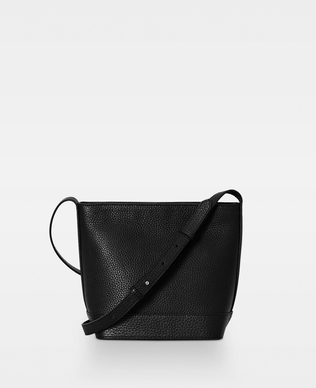 DECADENT COPENHAGEN EDITH Small Bucket Bag Crossbody-väskor Black