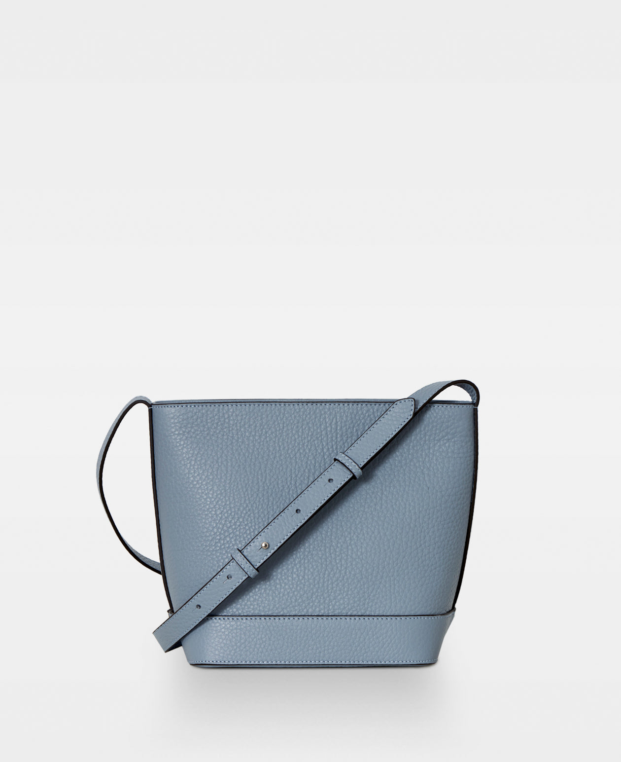 DECADENT COPENHAGEN EDITH Small Bucket Bag Crossbody-väskor Dust blue