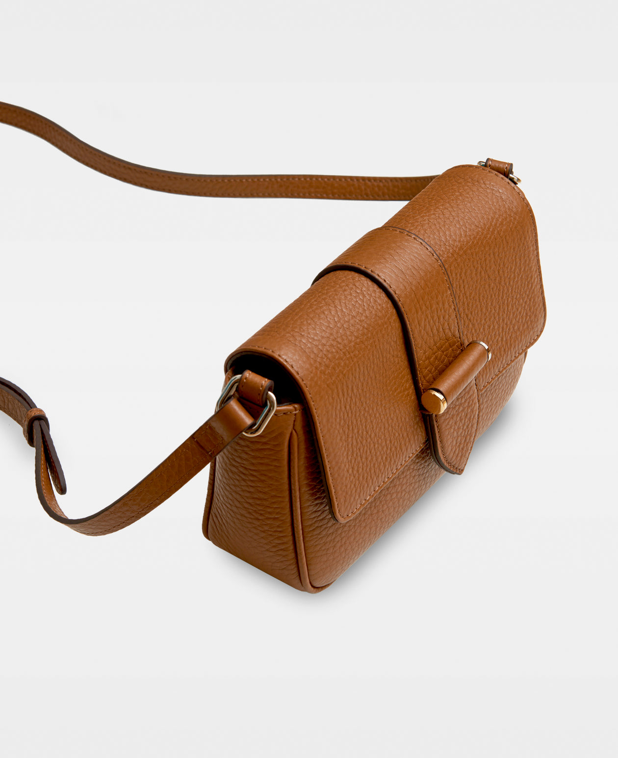 DECADENT COPENHAGEN APRIL small crossbody bag Crossbody-väskor Cognac 