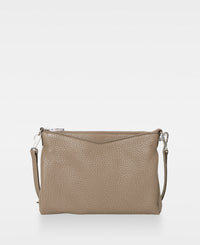 DECADENT COPENHAGEN CLAIRE big crossbody bag Crossbody-väskor Sand