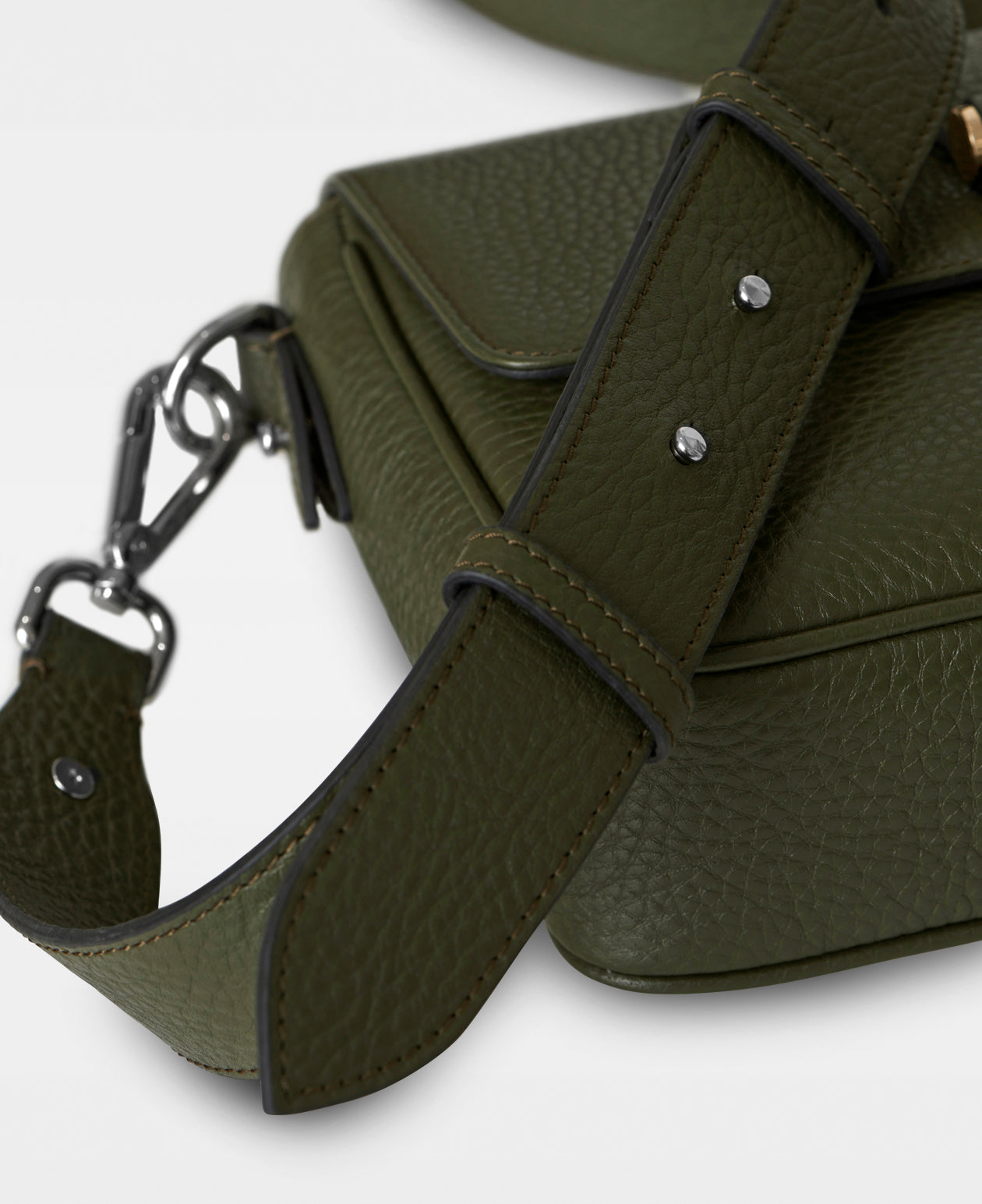 DECADENT COPENHAGEN NICKY crossbody bag Crossbody-väskor Army