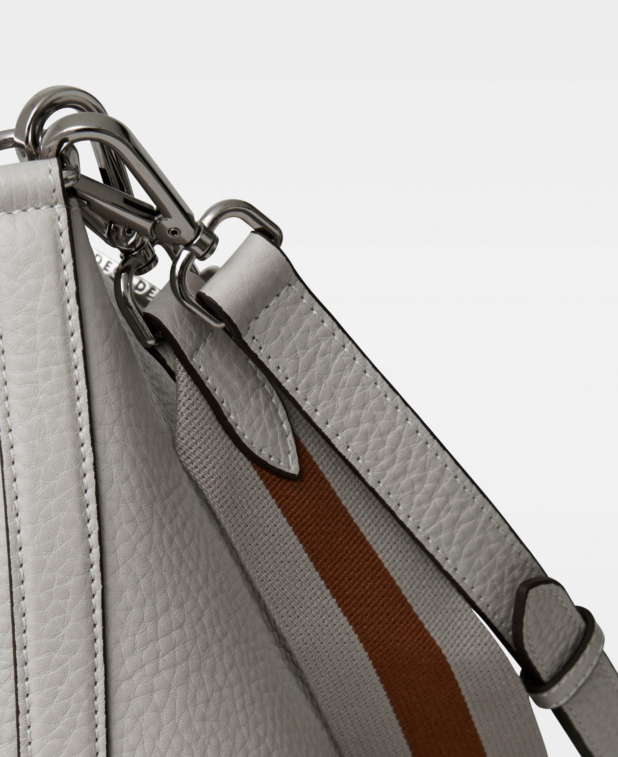 DECADENT COPENHAGEN SOFFI medium crossbody bag Crossbody-väskor Oat