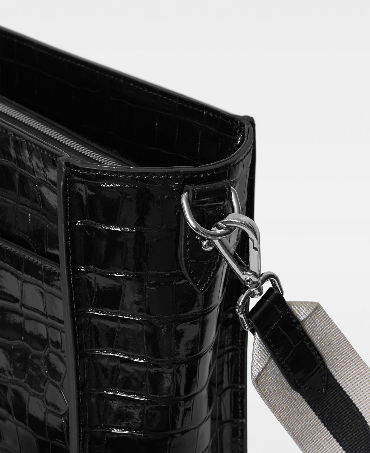 DECADENT COPENHAGEN VIVIAN small bucket bag Axelväskor Croco Black